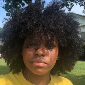 Meet your Posher, Kaitlin